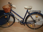 Ladies Vintage Cruiser bicycle - Marlboro Woodstock (English made with basket)