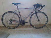 trek 1000 road racing bike shimano whr 500 wheels&#163;140 Surbiton, London